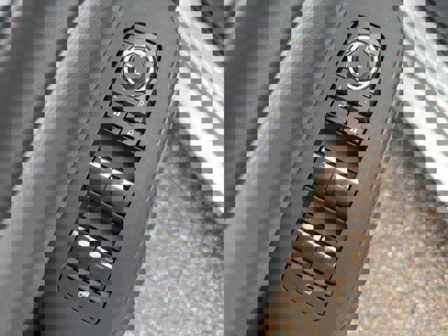 Used 2025 Toyota Prius XLE image 20