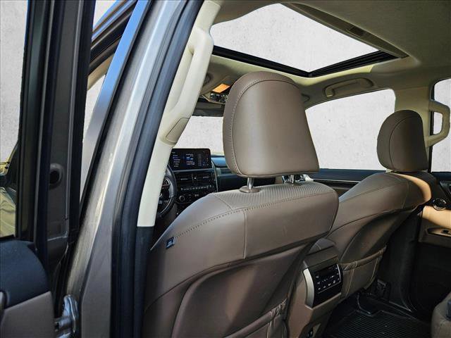 Used 2023 Lexus GX 460 Luxury image 21
