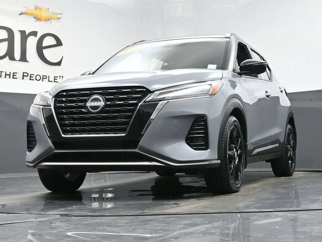 Used 2023 Nissan Kicks SR w/ SR Premium Package FWD image 4