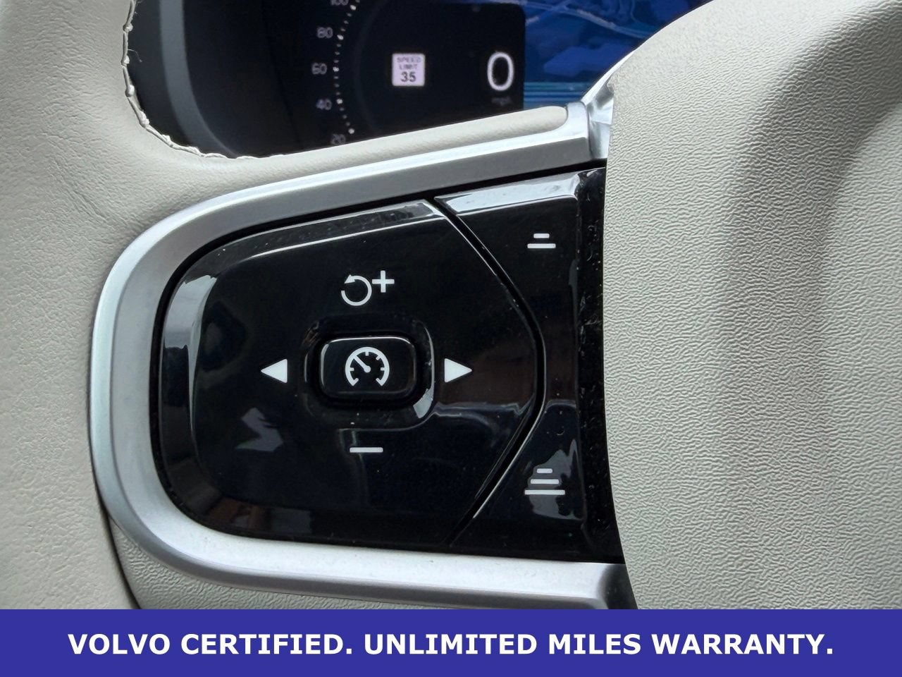 Certified 2025 Volvo V90 B6 Cross Country Ultra AWD/4WD image 17