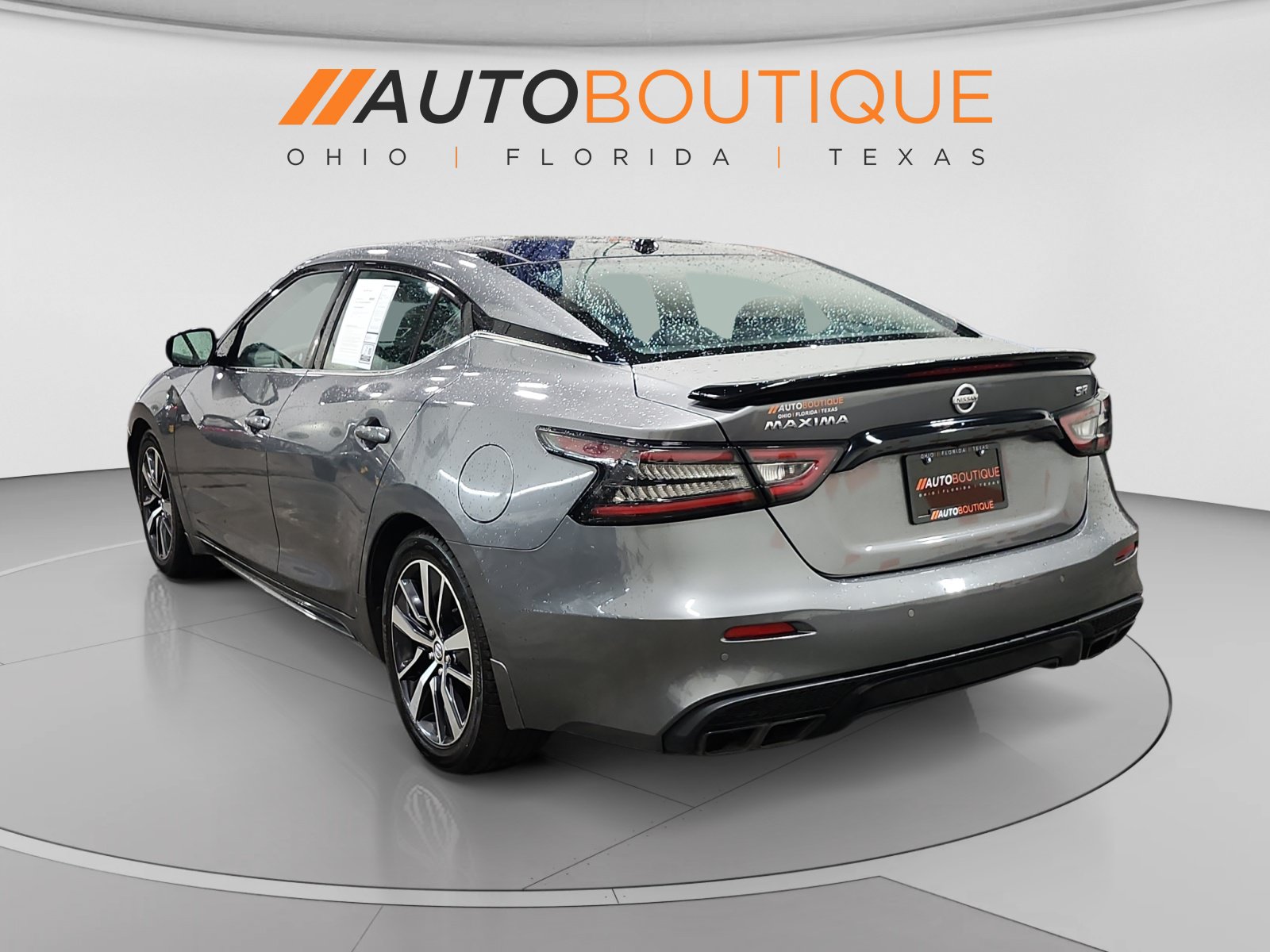 Used 2021 Nissan Maxima SR w/ Sport Mat Group FWD image 3
