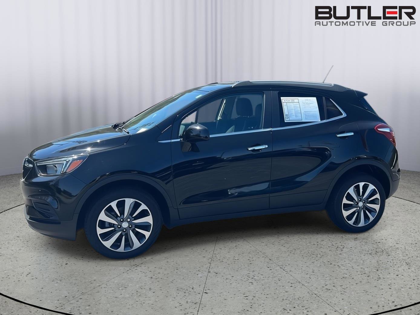 Used 2022 Buick Encore Preferred w/ Safety Package II AWD/4WD image 3