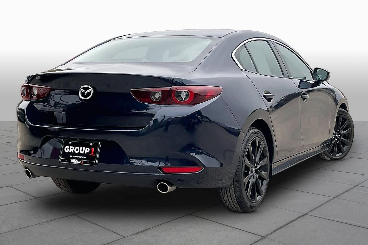 Used 2024 MAZDA MAZDA3 s FWD image 11