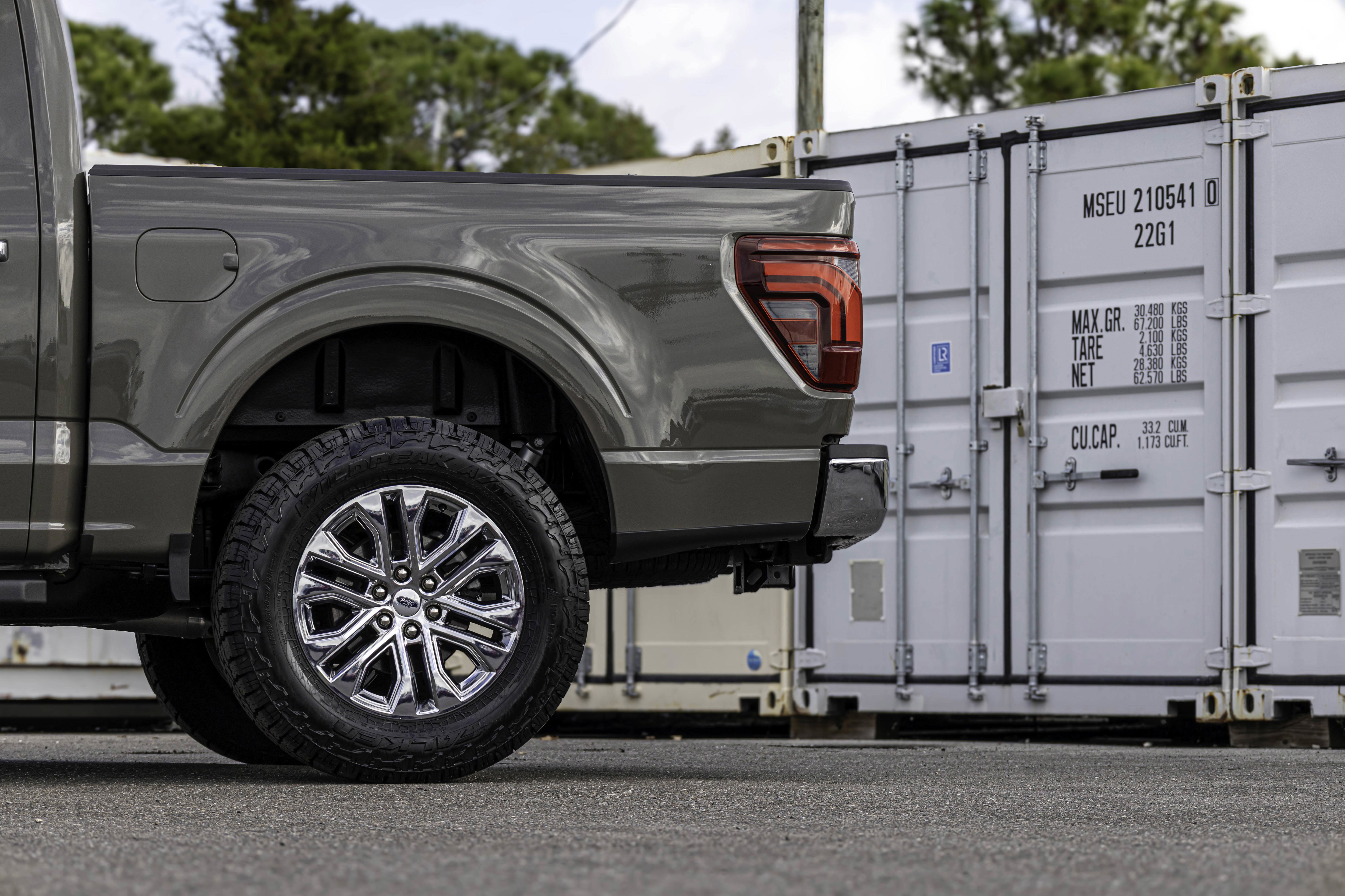 New 2025 Ford F150 Lariat w/ Equipment Group 501A Mid image 28