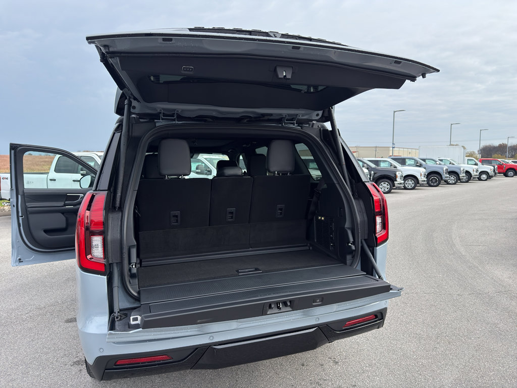 New 2025 Ford Expedition Platinum w/ Stealth Performance Package image 19