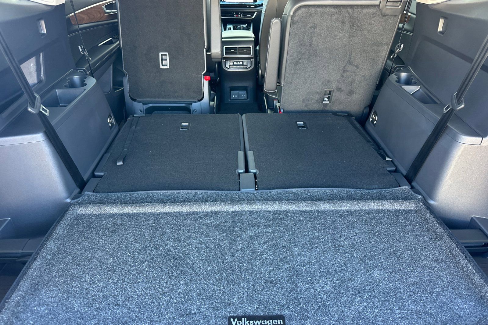 New 2026 Volkswagen Atlas SE FWD image 14