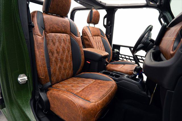 Used 2026 Jeep Gladiator Sport AWD/4WD image 3