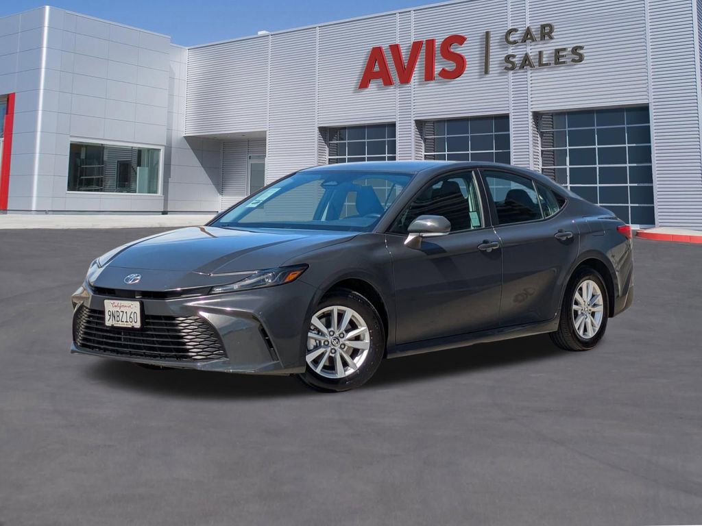 Used 2025 Toyota Camry LE FWD image 1