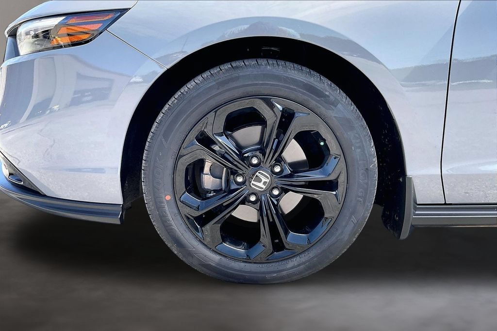 Certified 2025 Honda Accord SE image 31