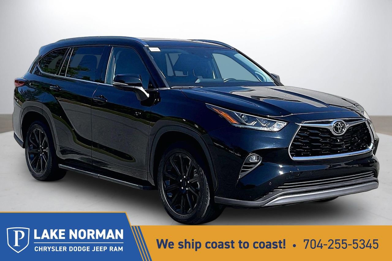 Used 2023 Toyota Highlander Platinum FWD image 1