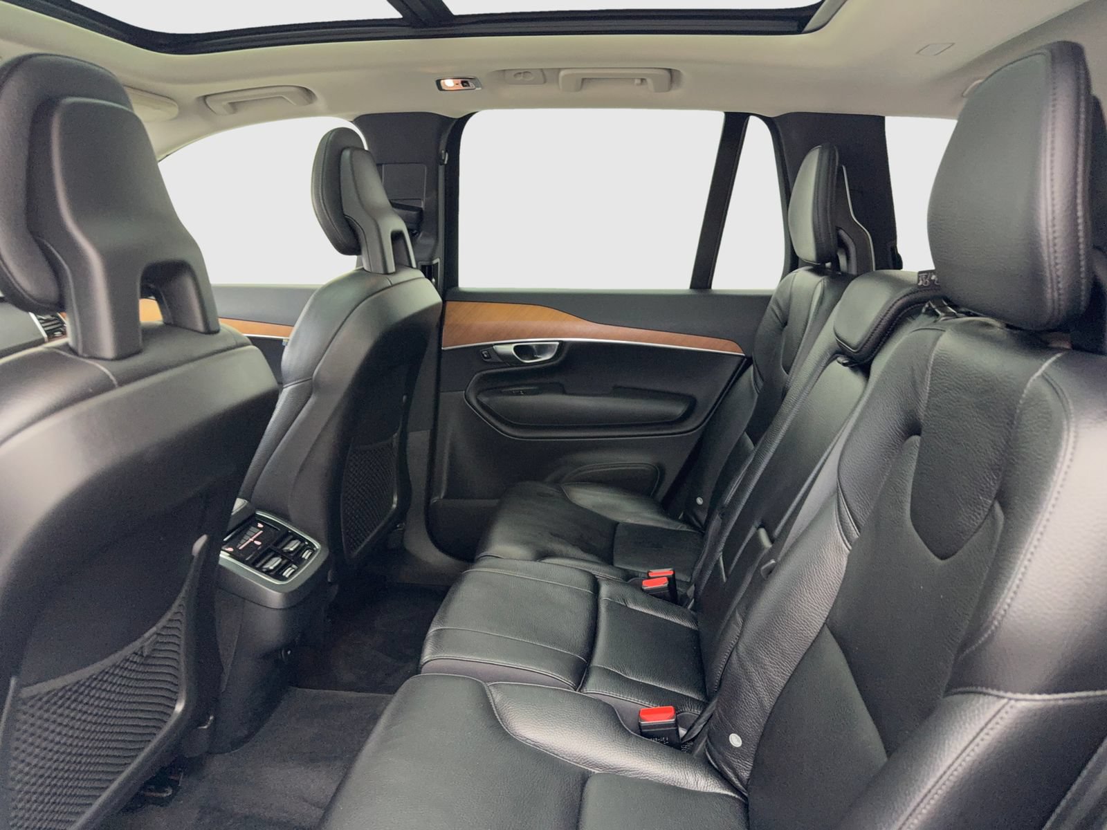 Used 2021 Volvo XC90 T6 Momentum w/ Advanced Package AWD/4WD image 37