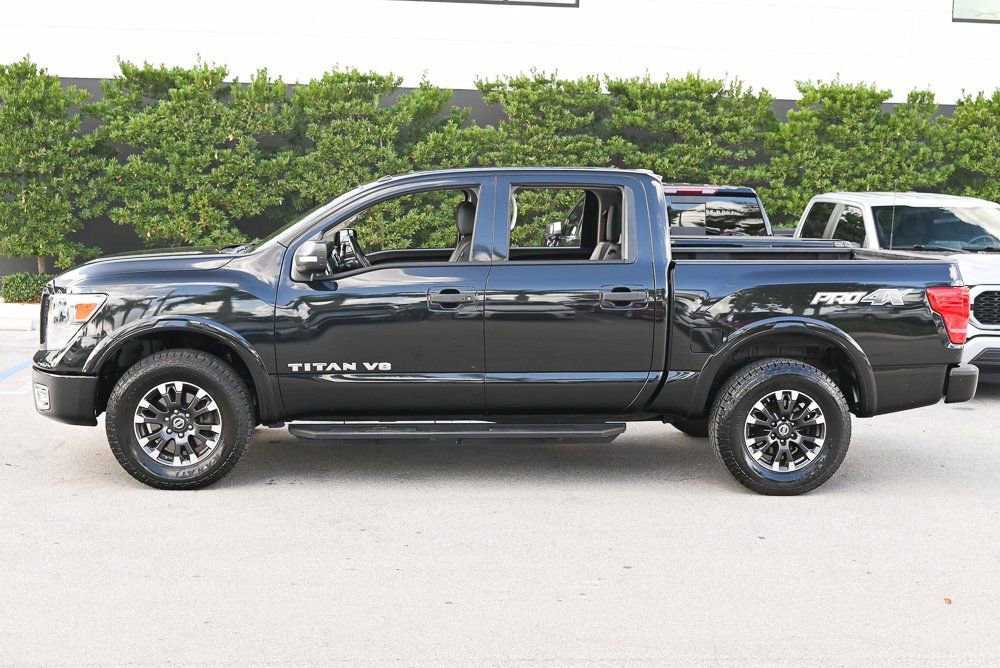 Used 2019 Nissan Titan PRO-4X image 7