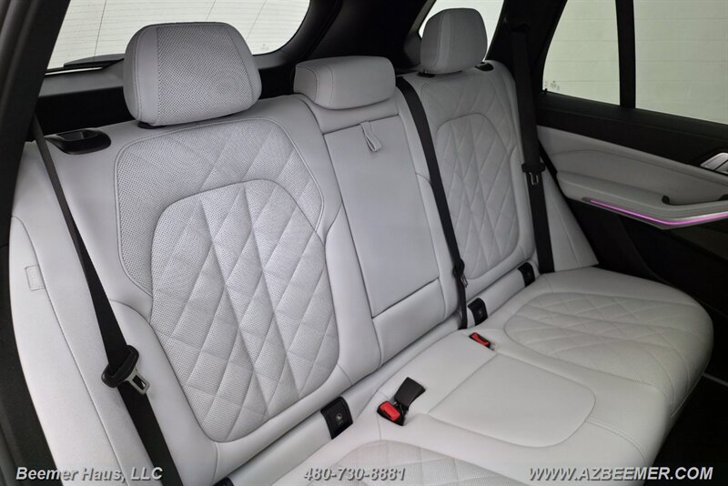 Used 2026 BMW X5 xDrive50e AWD/4WD image 39