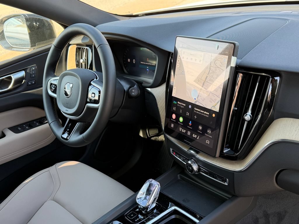 New 2026 Volvo XC60 T8 Plus w/ Climate Package AWD/4WD image 7