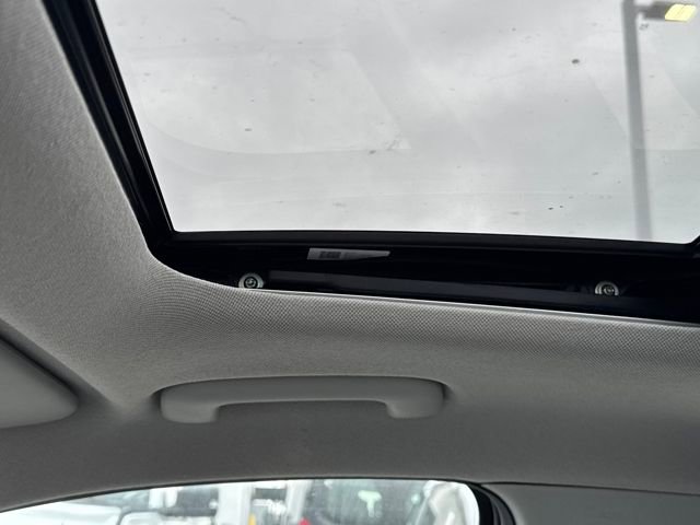 Certified 2023 Hyundai Elantra Limited w/ Cargo Package image 16