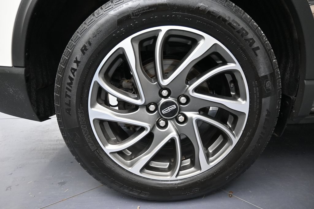 Used 2020 Lincoln Corsair AWD w/ Equipment Group 101A image 33