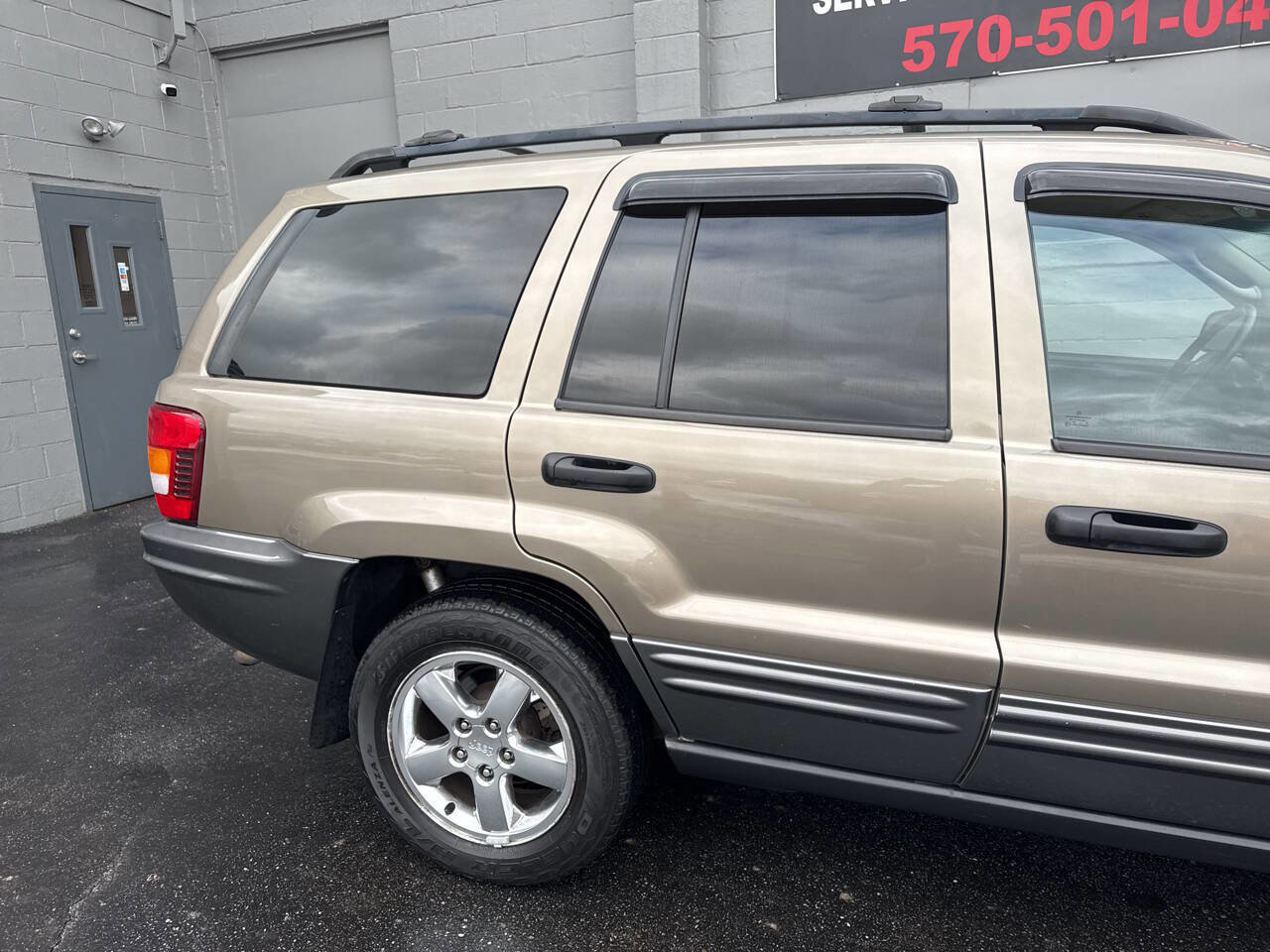 Used 2004 Jeep Grand Cherokee Laredo w/ Trailer Tow Prep Group image 9