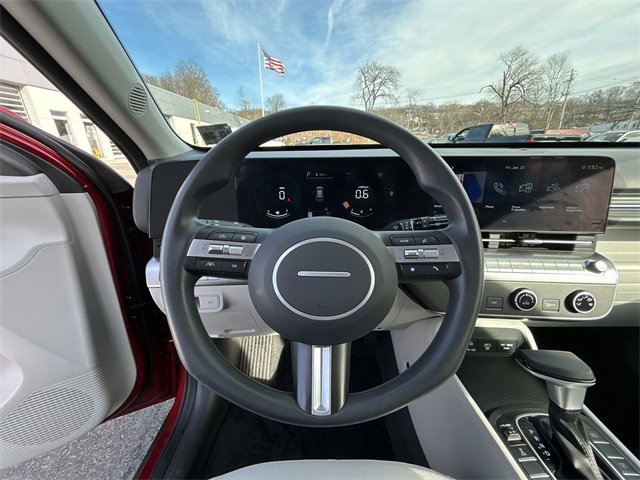 Used 2024 Hyundai Kona SE image 18