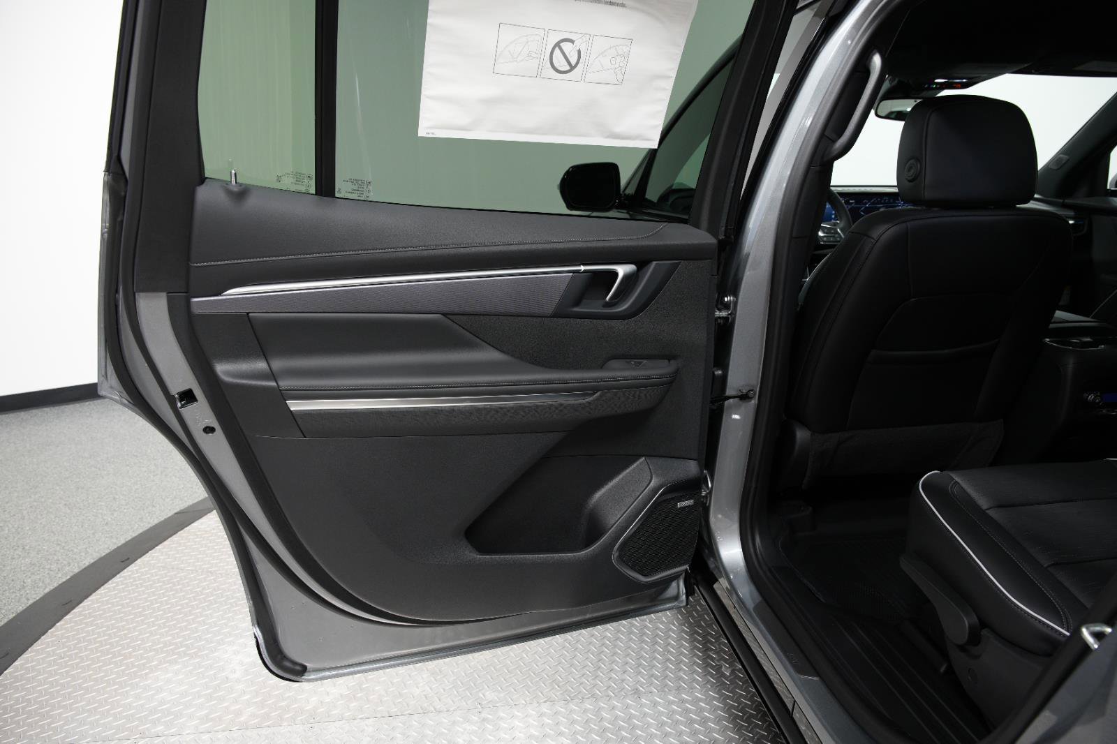 New 2026 Buick Enclave Sport Touring w/ LPO, Floor Liner Package image 21