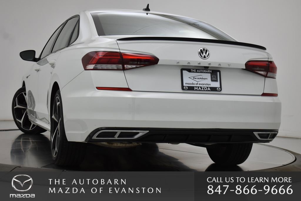 Used 2020 Volkswagen Passat 2.0T R-Line image 9