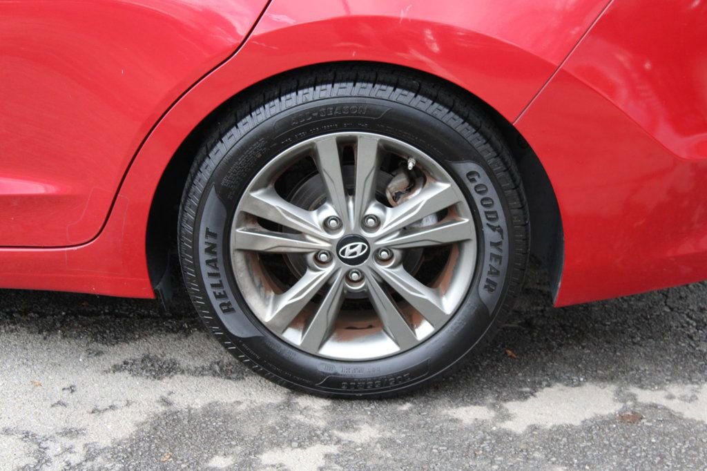 Used 2018 Hyundai Elantra SEL image 34
