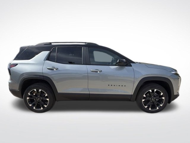 New 2027 Chevrolet Equinox RS w/ Safety and Technology Package FWD image 30