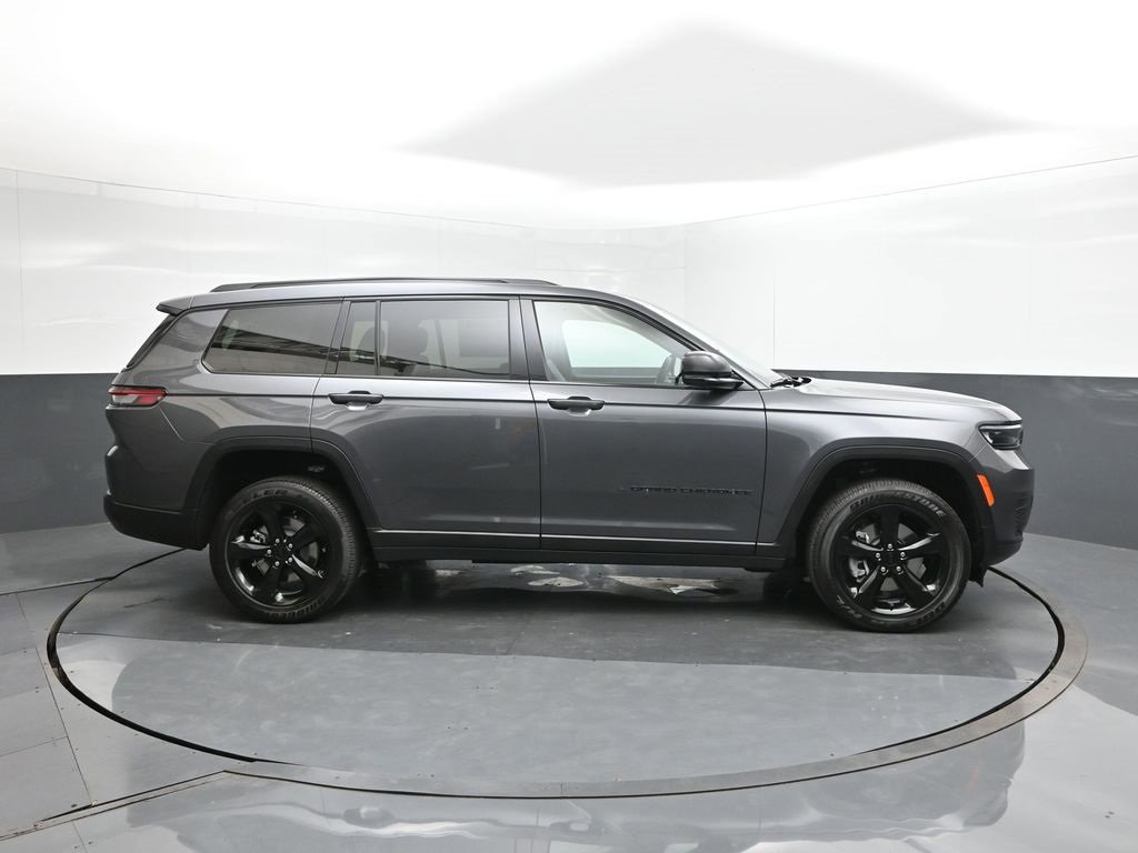 New 2025 Jeep Grand Cherokee L Altitude image 26
