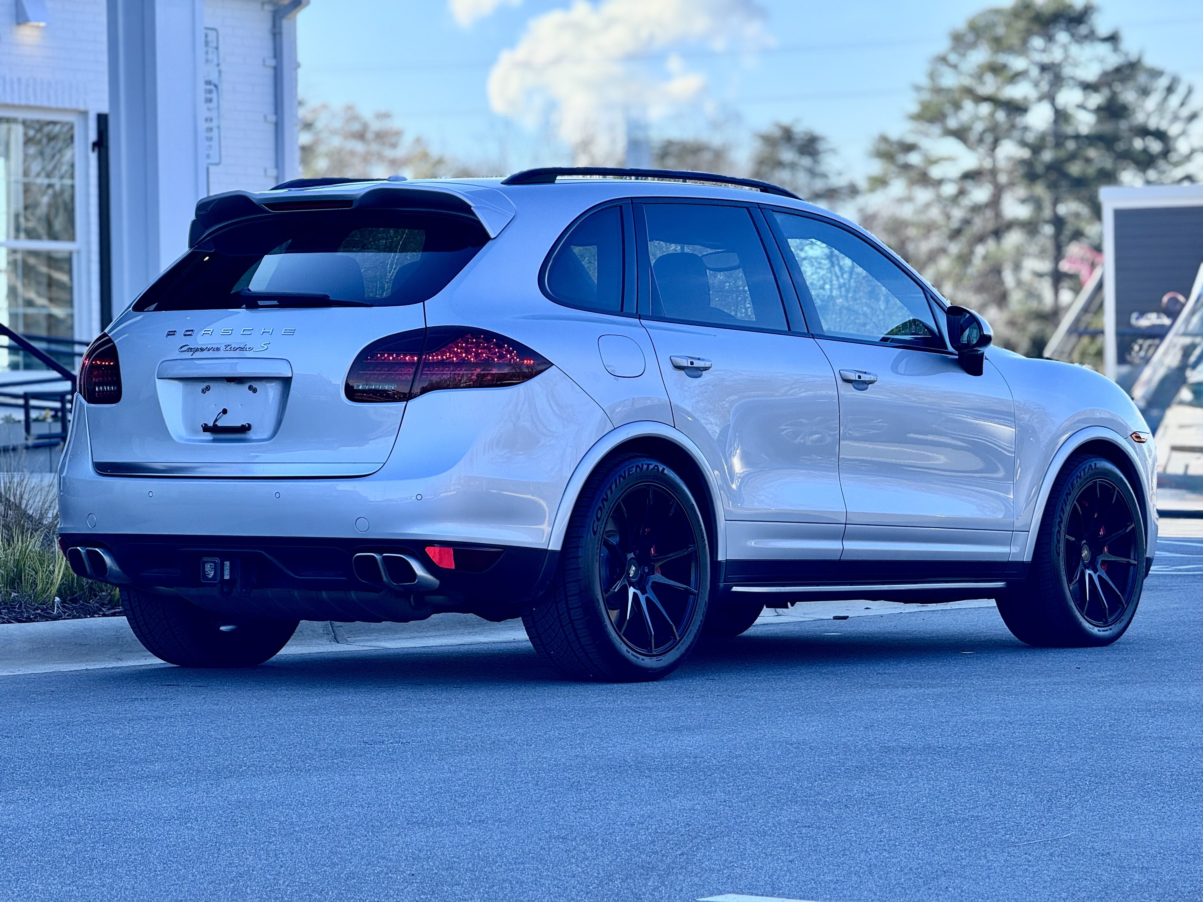 Used 2014 Porsche Cayenne Turbo S AWD/4WD image 17