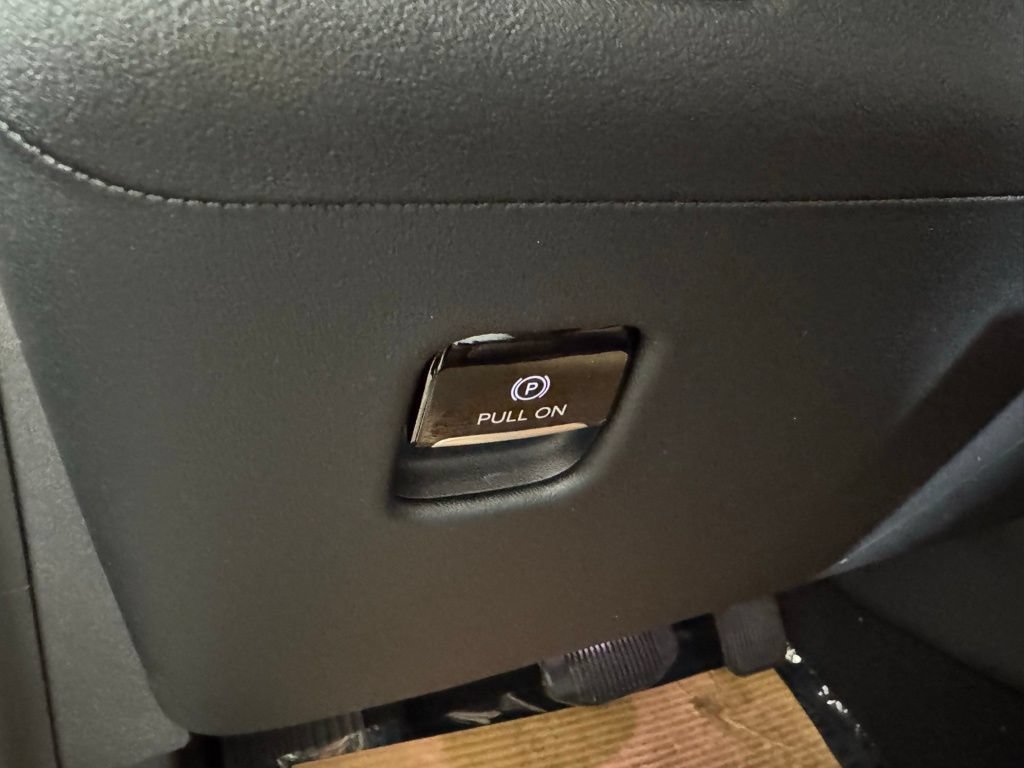 New 2026 Lincoln Navigator Reserve AWD/4WD image 37