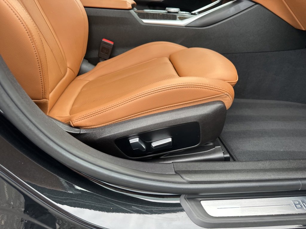 Used 2023 BMW 330e xDrive w/ Driving Assistance Package image 28