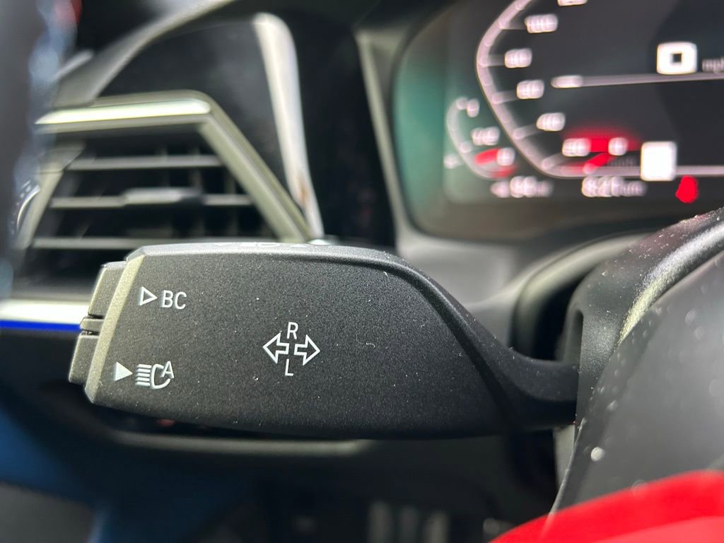 Used 2022 BMW M4 Coupe w/ Executive Package image 20