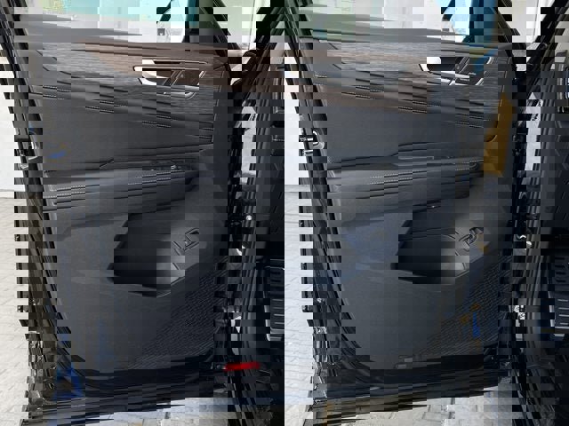 New 2026 Volkswagen Atlas SEL Premium R-Line image 9