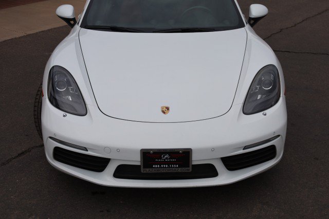Used 2018 Porsche 718 Cayman RWD image 9