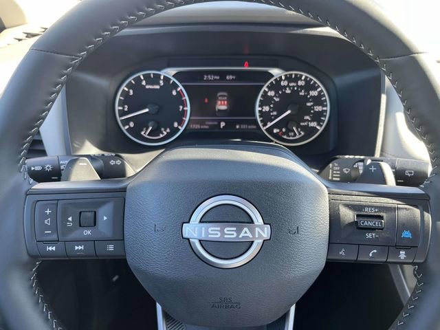 Used 2025 Nissan Rogue SV image 26