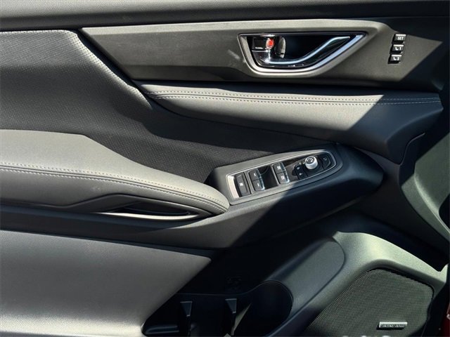 New 2025 Subaru Ascent Limited image 14