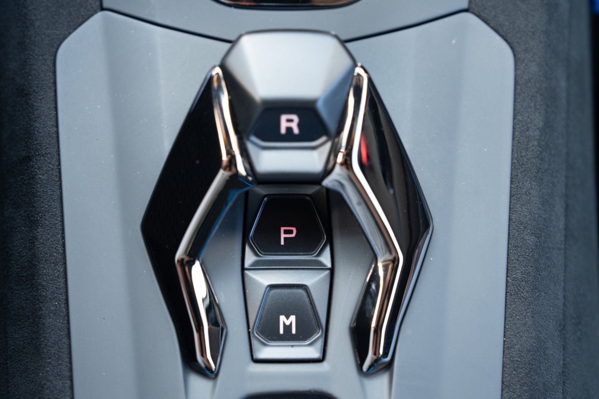 Used 2021 Lamborghini Huracan STO RWD image 28