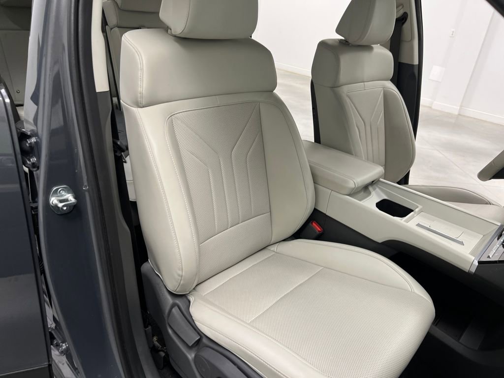 Used 2025 Hyundai Santa Fe SEL image 23