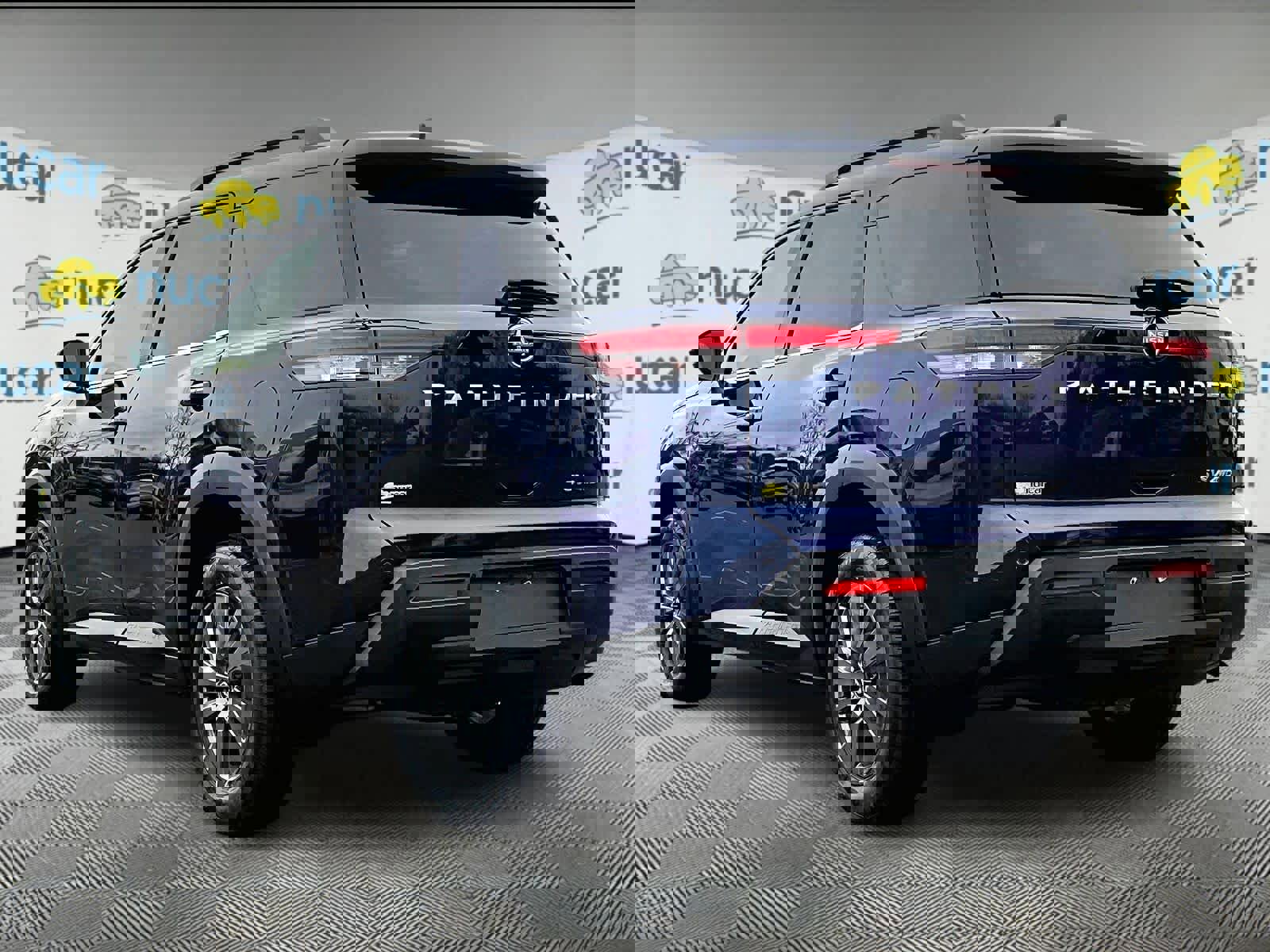 Certified 2024 Nissan Pathfinder SV image 4