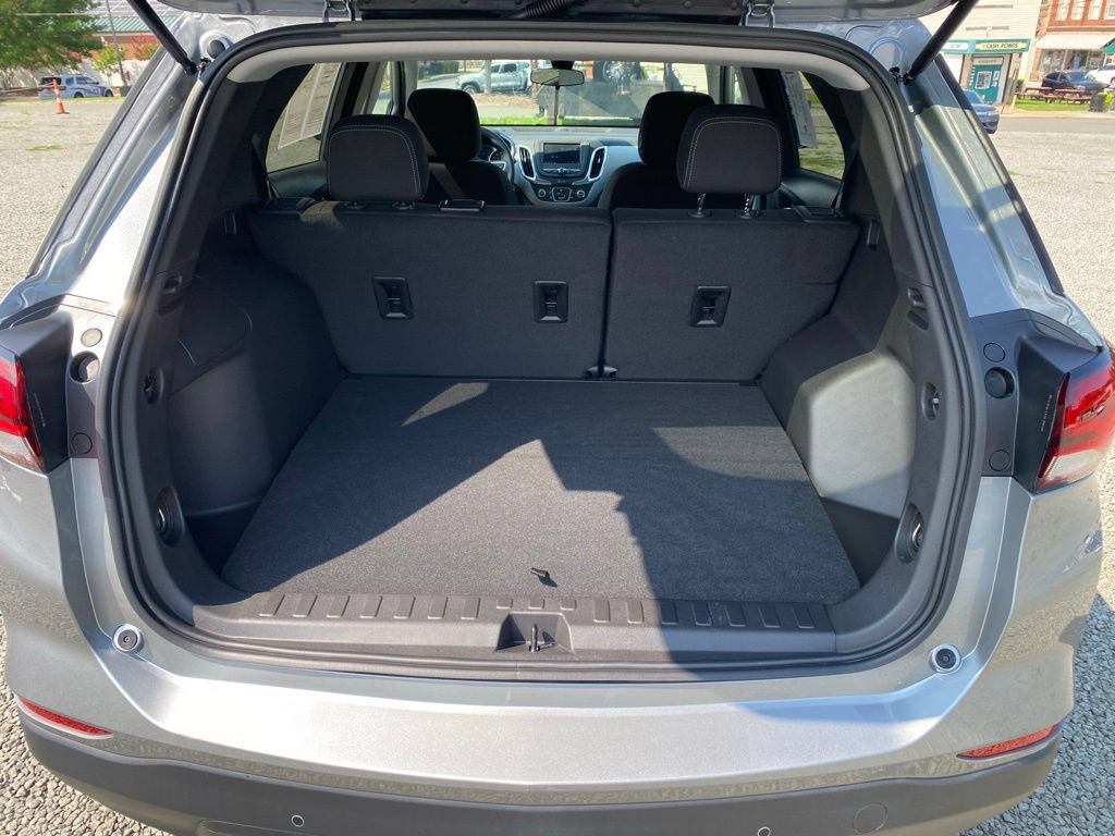 Used 2024 Chevrolet Equinox LS w/ LS Convenience Package FWD image 17