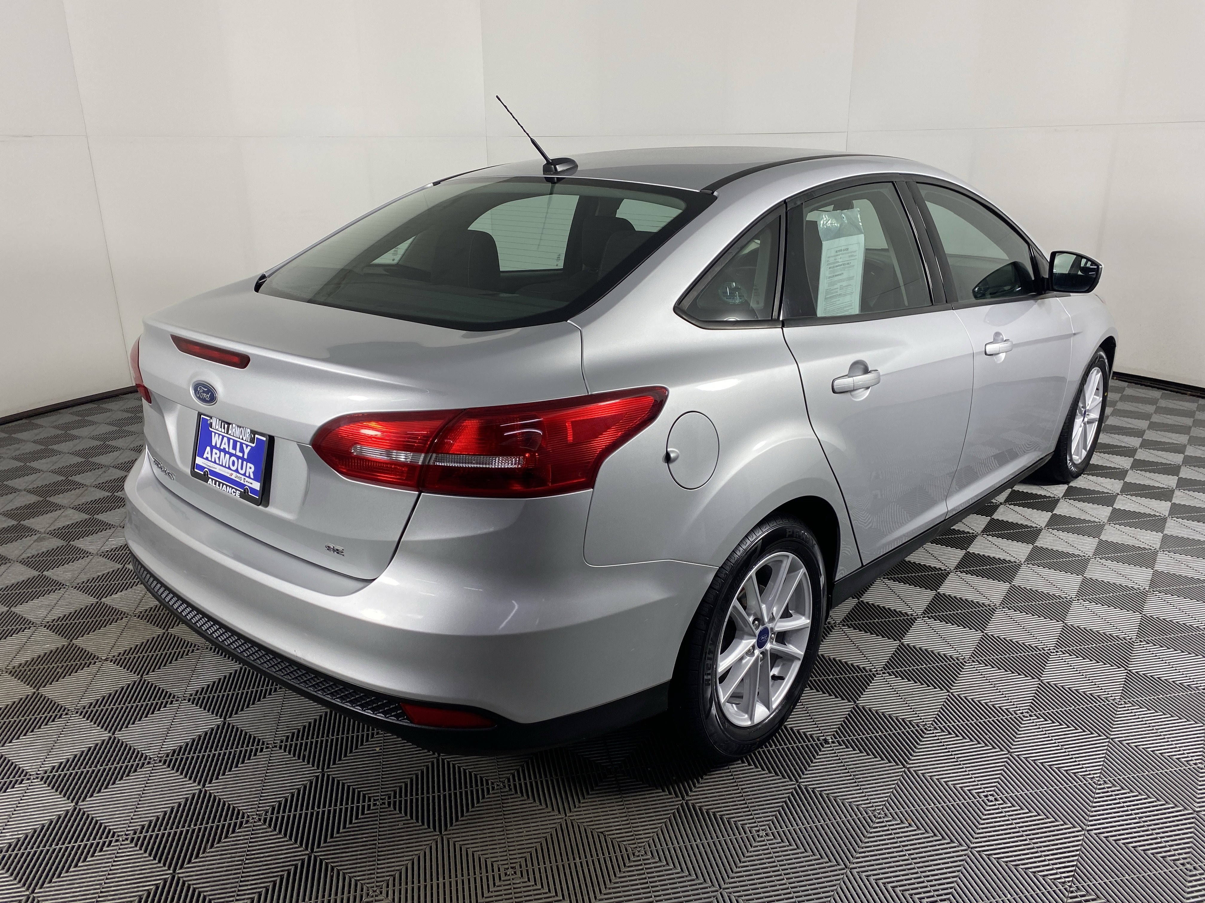 Used 2018 Ford Focus SE image 6