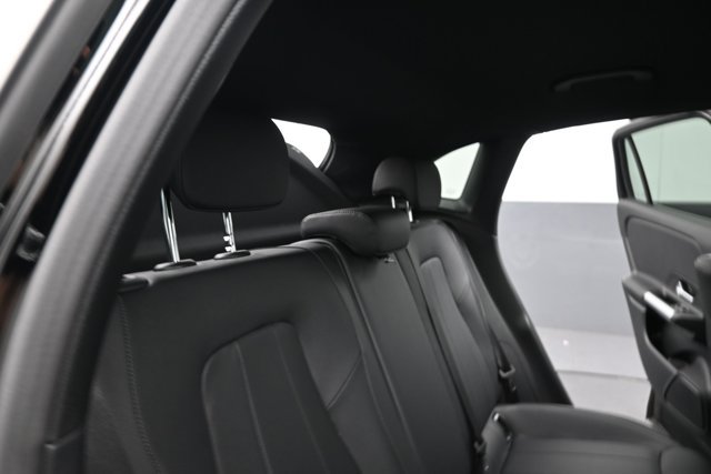 Used 2022 Mercedes-Benz GLA 250 4MATIC image 25