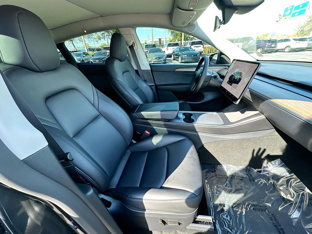 Used 2024 Tesla Model Y Long Range image 26