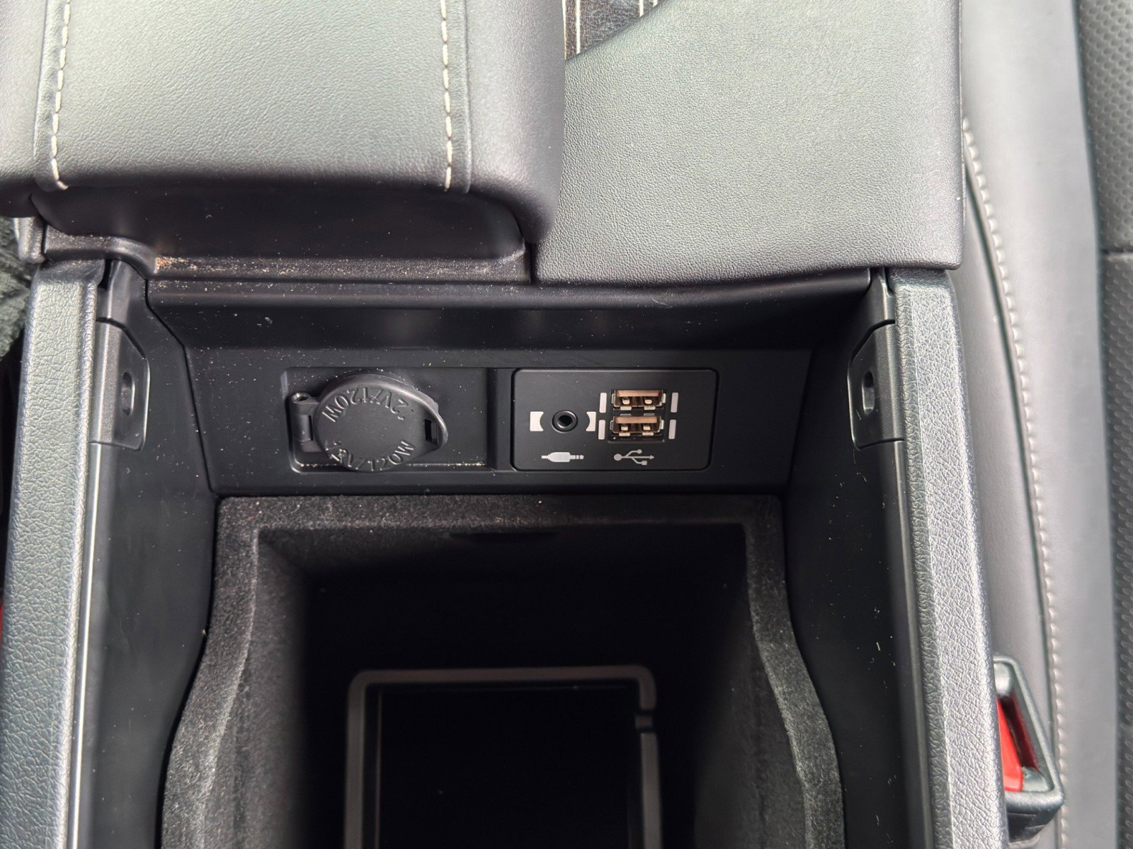 Used 2021 Lexus RX 350L Luxury w/ Accessory Package image 33