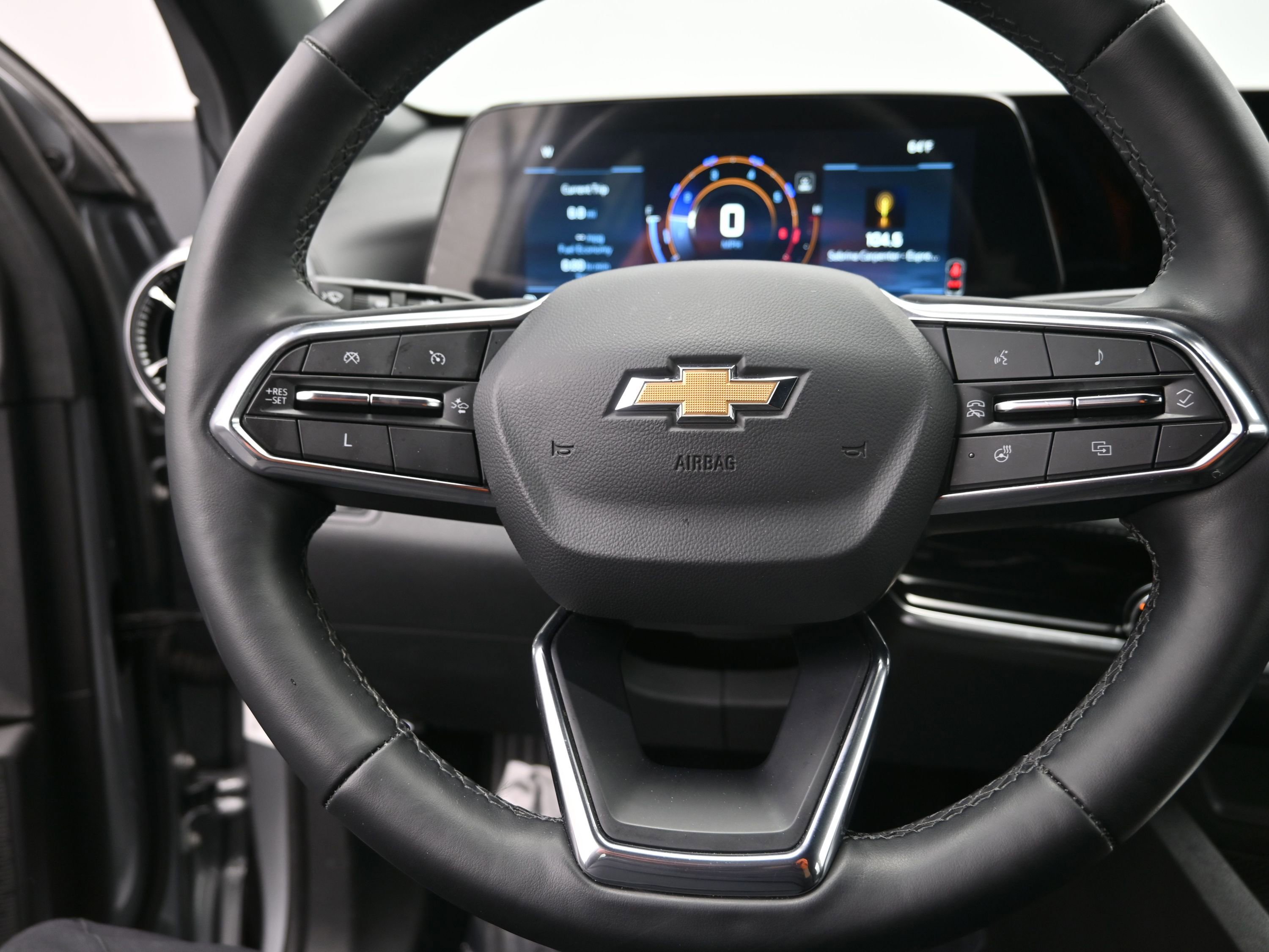 Used 2025 Chevrolet Equinox LT image 20