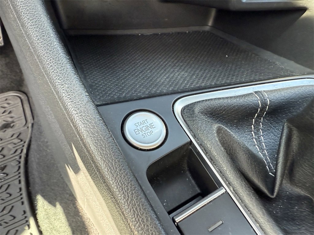 Used 2024 Volkswagen Jetta SE image 20