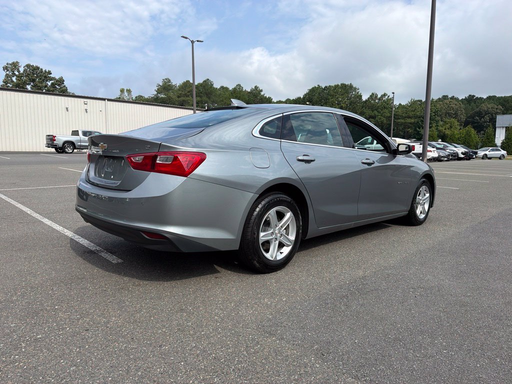Used 2024 Chevrolet Malibu LT FWD image 5