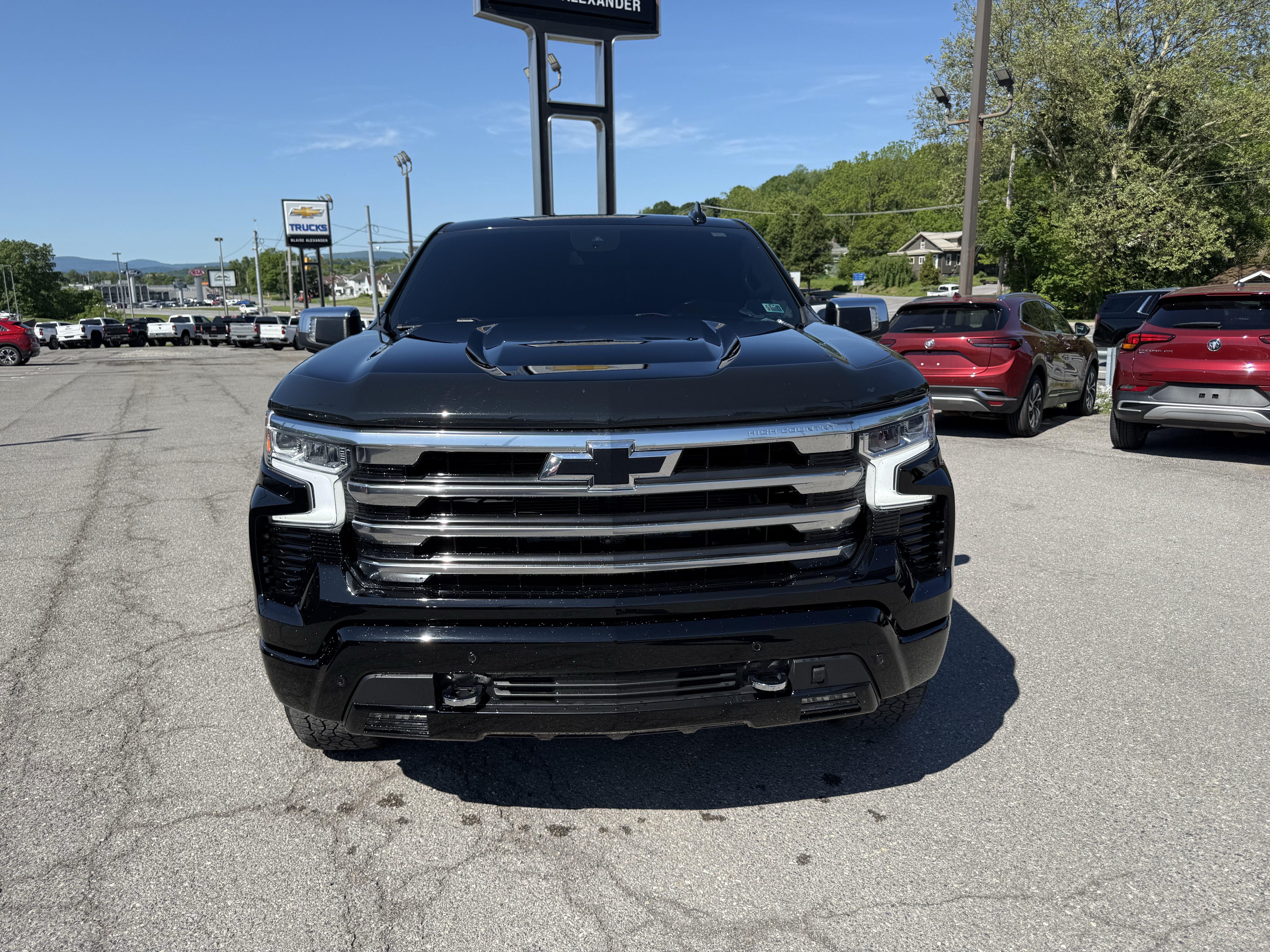 Used 2023 Chevrolet Silverado 1500 High Country AWD/4WD image 11
