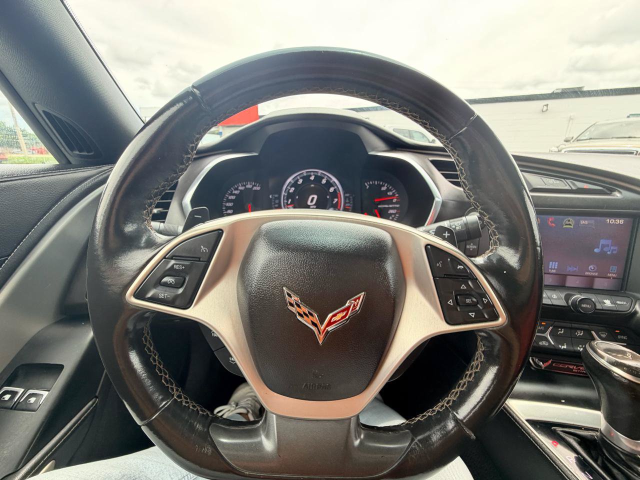 Used 2017 Chevrolet Corvette Stingray Coupe w/ 1LT RWD image 19