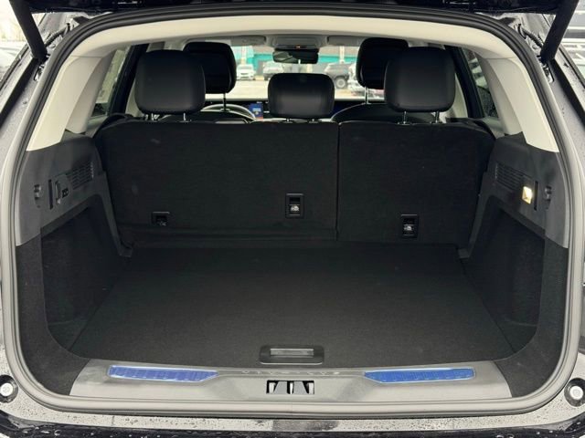 New 2026 Lincoln Nautilus Premier w/ Equipment Group 102A image 9