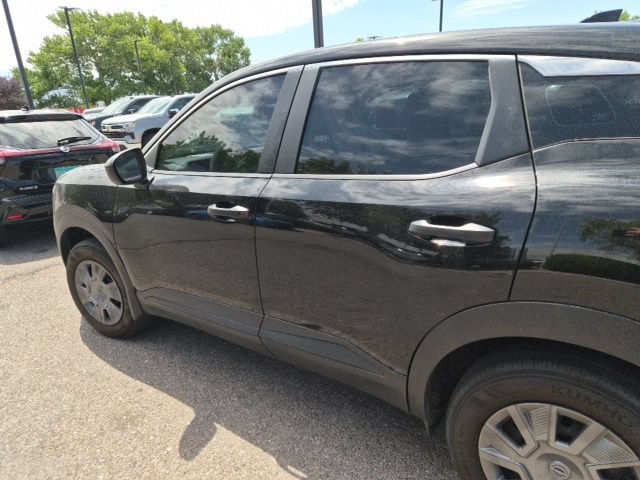 Certified 2025 Nissan Kicks S FWD image 29
